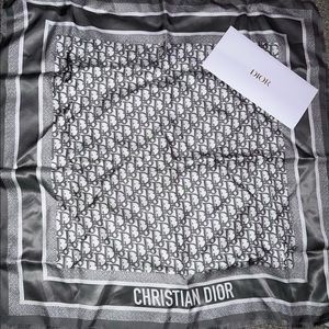 DIOR OBLIQUE DIORTWIN SQUARE SCARF